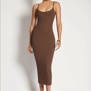 Elegant Brown Sleeveless Dress